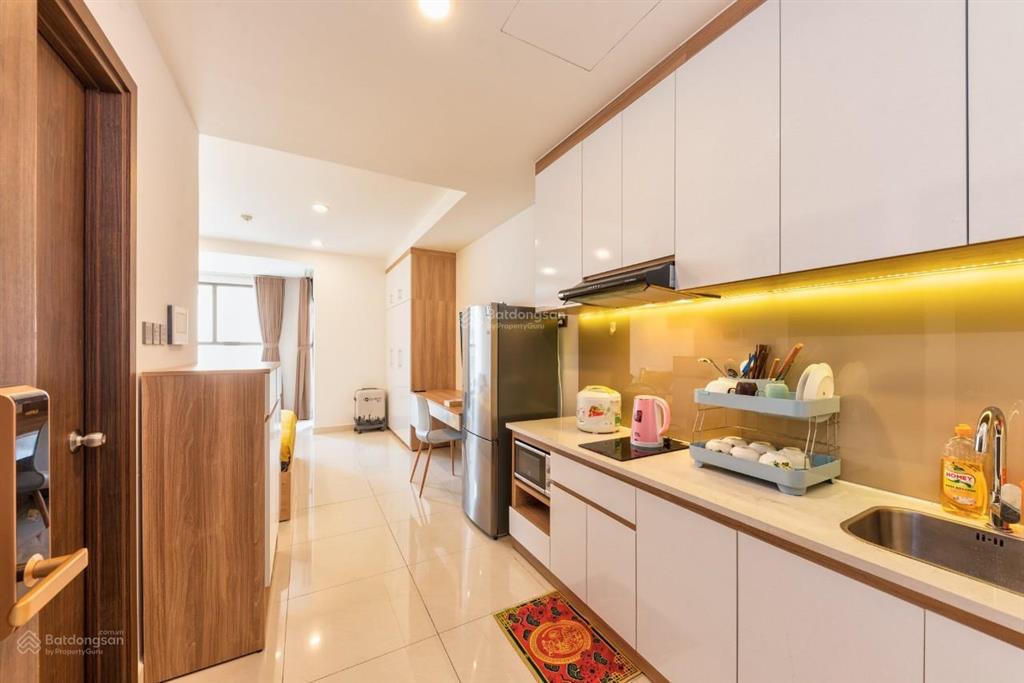 Bán cực kì gấp căn hộ 1pn 1wc saigon royal 35m2 view thoáng mát giá chỉ 4.2 tỷ bao hết 0931 337 ***