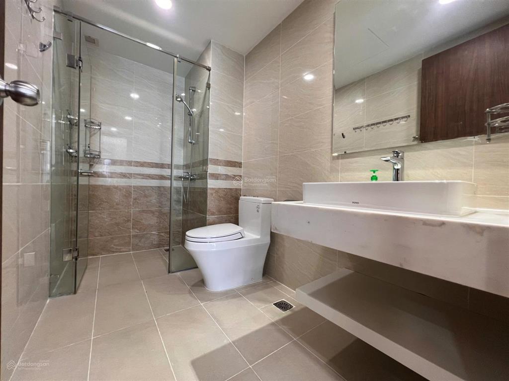 Bán gấp căn hộ siêu đẹp 2pn  2wc  80m2 saigon royal view thoáng mát giá chỉ 9 tỷ  0931 337 ***