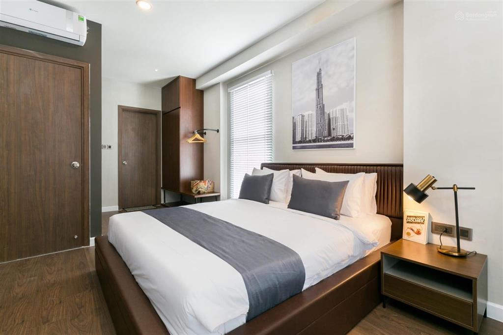Cần bán gấp cam kết rẻ nhất saigon royal 2pn  2wc  88m2 đầy đủ nội thất giá chỉ 12tỷ 0931 337 ***