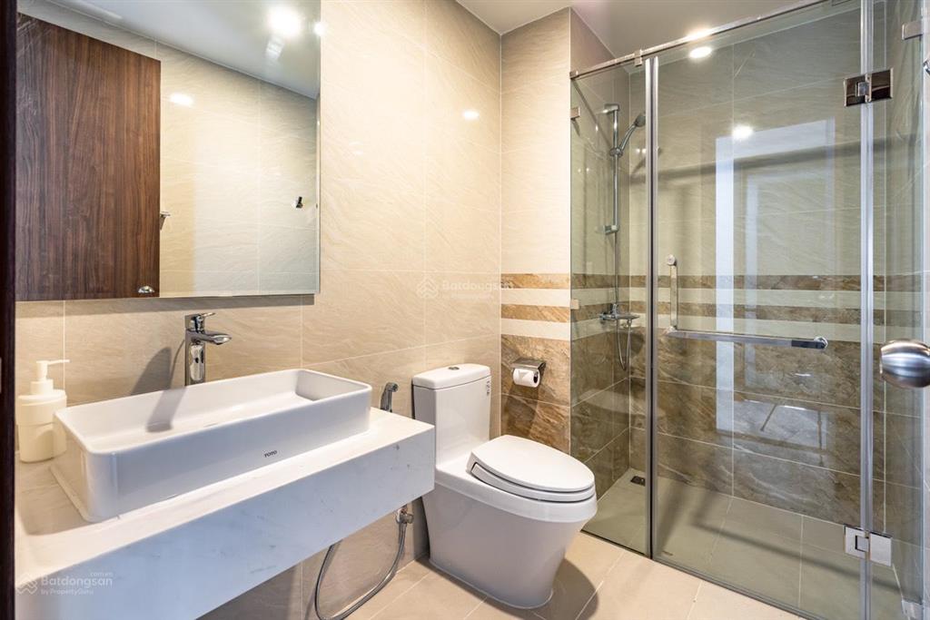 Cần bán gấp cam kết rẻ nhất saigon royal 2pn  2wc  88m2 đầy đủ nội thất giá chỉ 12tỷ 0931 337 ***