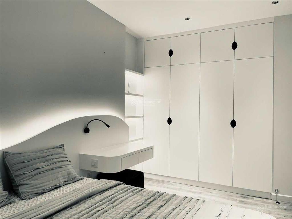 Thị trường không có căn thứ 2 bán gấp saigon royal 2pn view thoáng giá chỉ 9 tỷ bao hết 0931 337 ***
