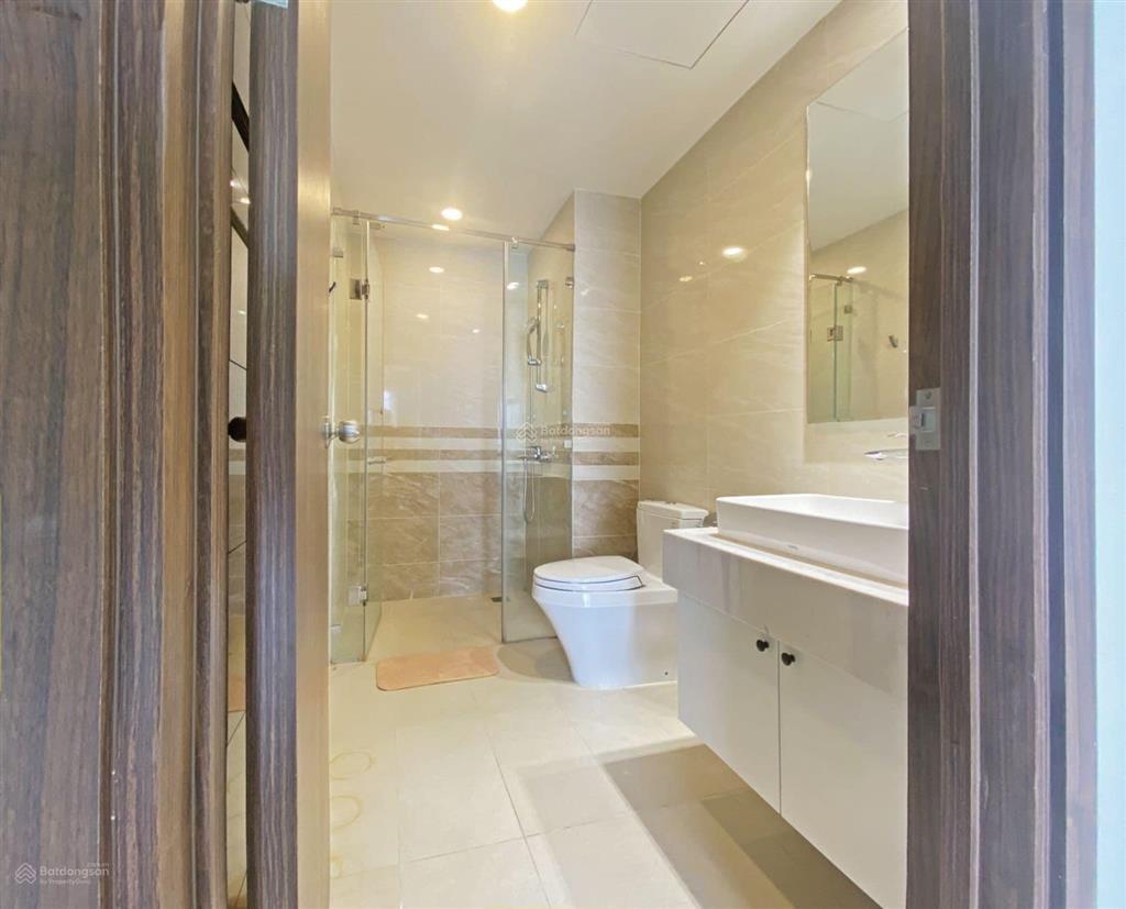 Bán cực lỗ ch saigon royal 80m2  2pn  2wc full nội thất view thoáng mát giá chỉ 9tỷ  0931 337 ***