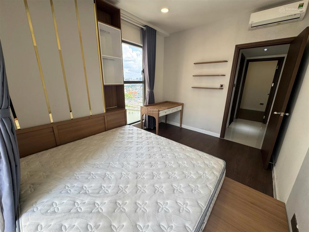 Bán gấp ch saigon royal 2pn 60m2 nội thất cao cấp view thoáng tầng cao giá chỉ 6,9 tỷ  0931 337 ***
