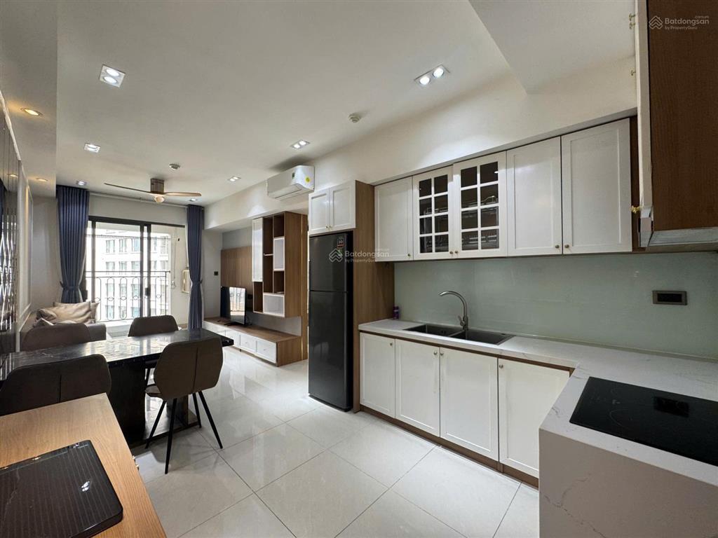 Bán gấp ch saigon royal 2pn 60m2 nội thất cao cấp view thoáng tầng cao giá chỉ 6,9 tỷ  0931 337 ***