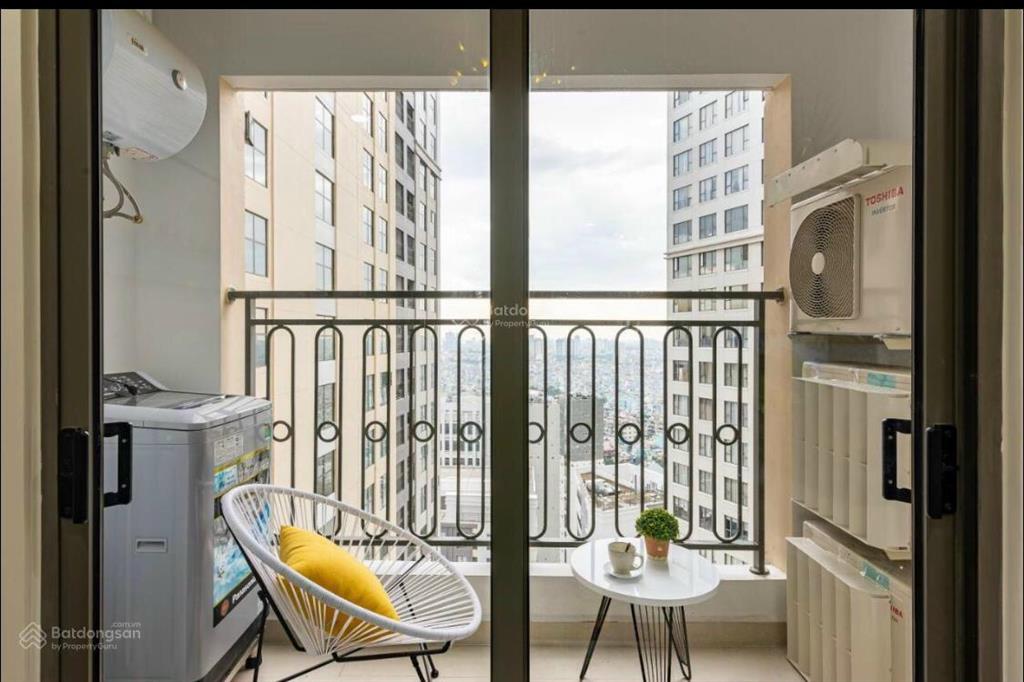 Bán gấp ch saigon royal 2pn 60m2 nội thất cao cấp view thoáng tầng cao giá chỉ 6,9 tỷ  0931 337 ***