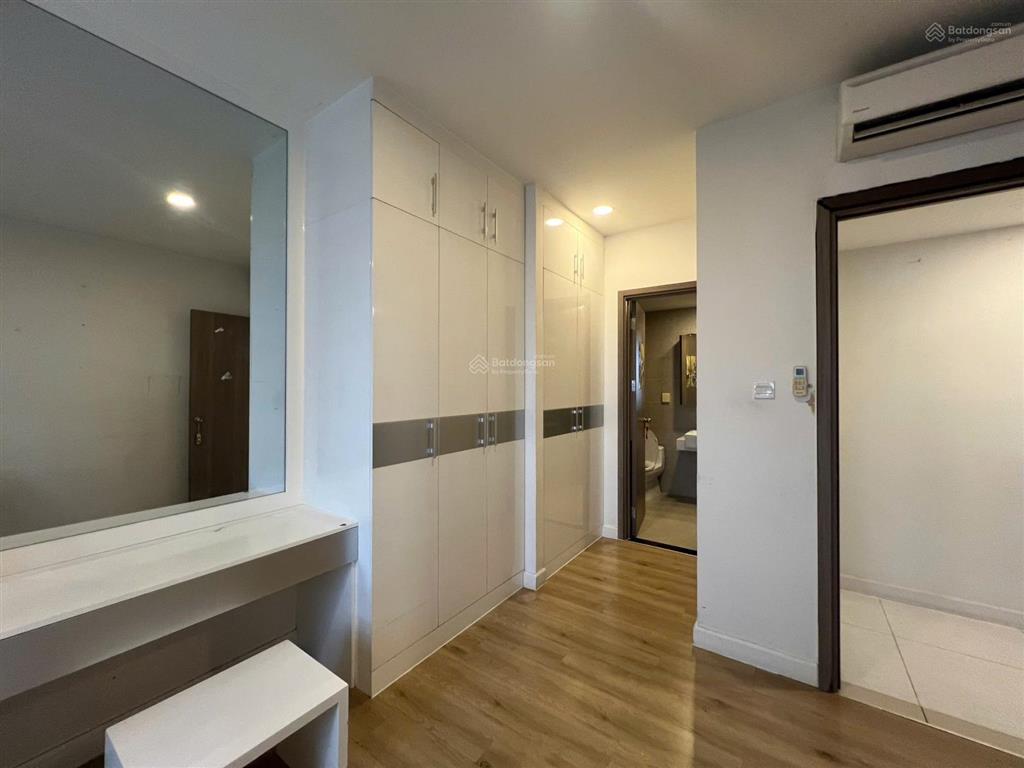 Cực sốc! bán căn hộ icon56  full nội thất  84m2 tầng cao  3pn 2wc đã có sổ chỉ 8,6 tỷ 0931 337 ***