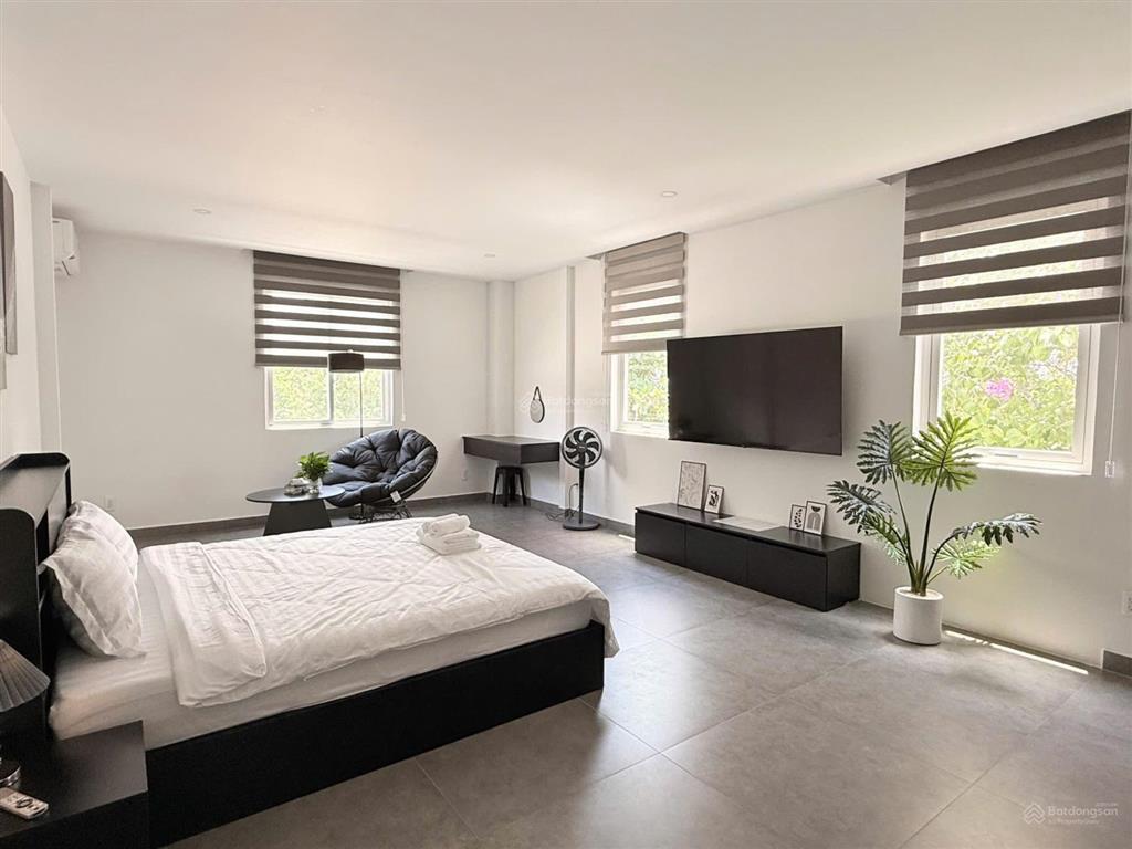 Cho thuê biệt thự cao cấp, 5 pn, 7wc hồ hơi riêng, có thang máy, full nội thất, an khánh quận 2