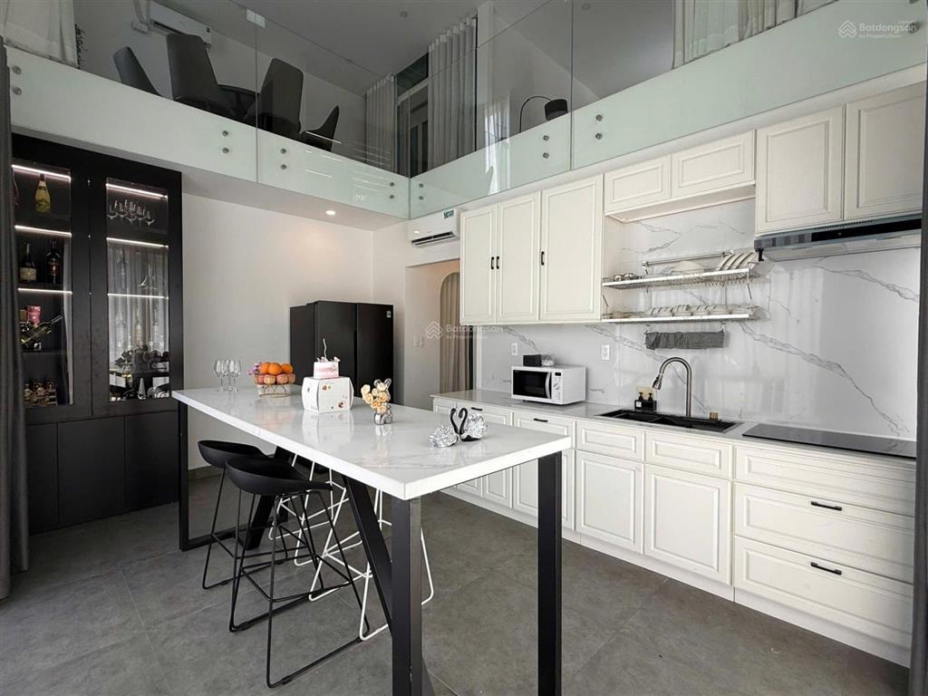 Cho thuê biệt thự cao cấp, 5 pn, 7wc hồ hơi riêng, có thang máy, full nội thất, an khánh quận 2