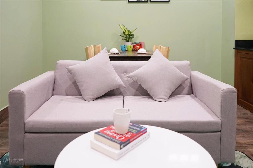 Căn hộ 2 phòng ngủ ban công, full nội thất, thang máy lầu cao, nguyễn thượng hiền gần chợ bà chiểu