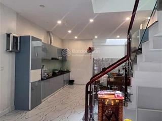 Hoàng văn thụ, p.4 tân bình 75m2 hẻm trước nhà 6m khai thác sẵn 25tr/tháng nhỉnh 10tỷ