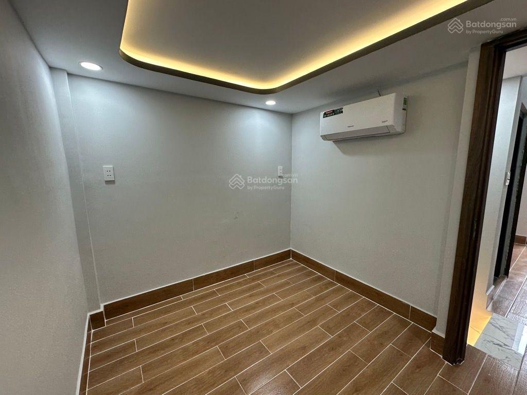 Chỉ 3tỷ65  nhà đẹp  khu hoàng việt  phường 4  tân bình  dt/ 3.5 x 6.5m 2 tầng  3 phòng ngủ