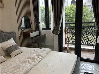 Siêu mặt tiền vừa ở vừa kinh doanh cực hiếm hoàng sa  vỉa hè 5m rộng  4 tầng btct  4 phòng ngủ