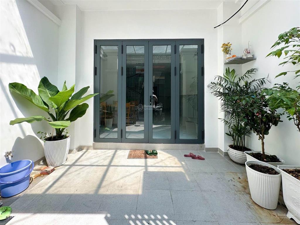 Nhà 4 tầng hẻm 7m xe tải thông cộng hoà sát ga t3! 52m (4x13) 4pn, sân thượng rộng