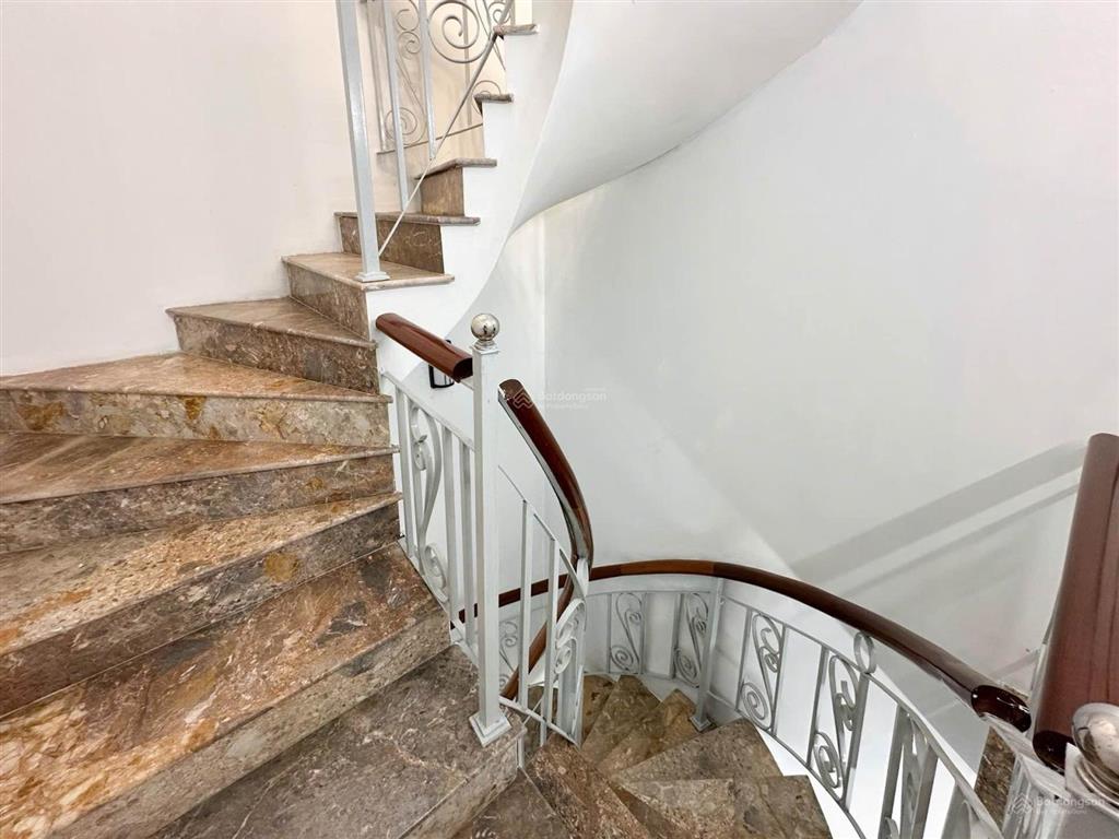 Nhà 4 tầng hẻm 7m xe tải thông cộng hoà sát ga t3! 52m (4x13) 4pn, sân thượng rộng