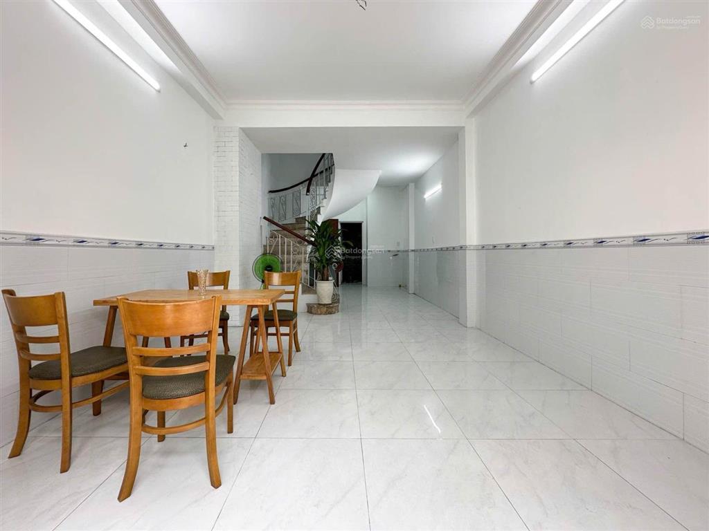 Nhà 4 tầng hẻm 7m xe tải thông cộng hoà sát ga t3! 52m (4x13) 4pn, sân thượng rộng