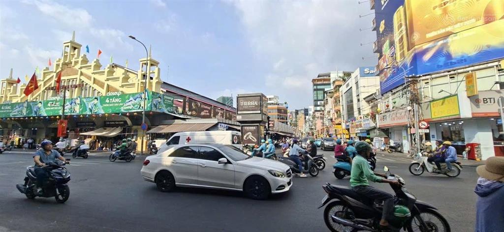 Hẻm xe tải  hai bà trưng  64m2, chợ tân định, q3 ra quận 1  hơn 10 tỷ 64m2 4 tầng