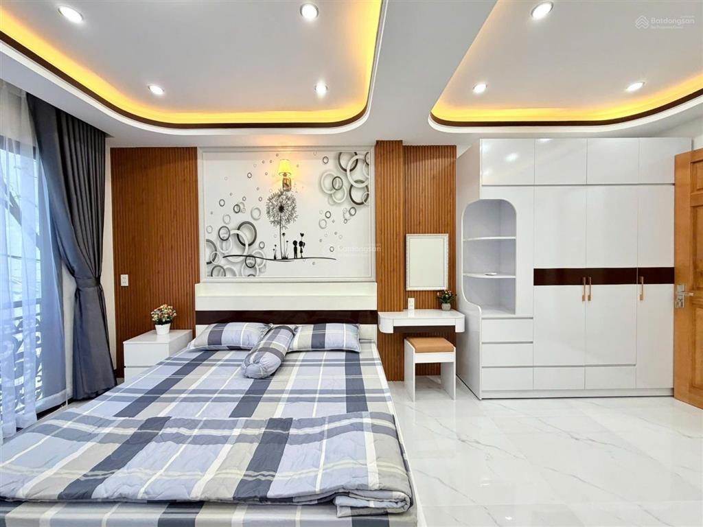 Nhà đẹp quận 3 hàng hiếm 5 tầng gần 40m 4pnnhỉnh 9 tỷ