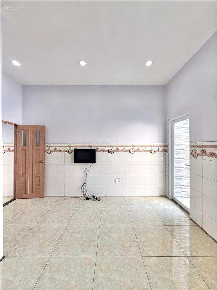 44m2 3 tầng 4pn 5wc phạm văn hai khu lăng cha cả sát hẻm xe hơi nhỉnh 7 tỷ