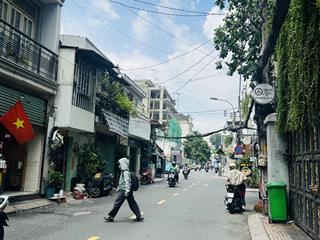 Quận 3 nhà 5 tầng mới 4pn gần 40m2 9 tỷ trần quang diệu lê văn sỹ