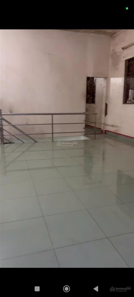 Chính chủ cần bán gấp nhà hẻm xe tải vào 10m. diện tích đất 93.6m2, ngang 10m, đang chia làm 2 căn.