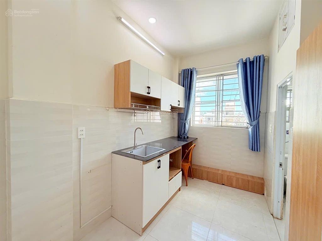 Studio mới 100% cửa sổ to full nội thất ngay trung tâm quận 7 sát lotte