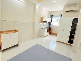 Studio mới 100% cửa sổ to full nội thất ngay trung tâm quận 7 sát lotte