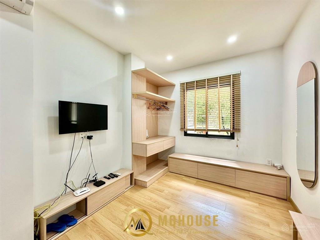 Căn hộ studio  thang máy  full nội thất cao cấp  cửa sổ trời  ngay thảo cầm viên