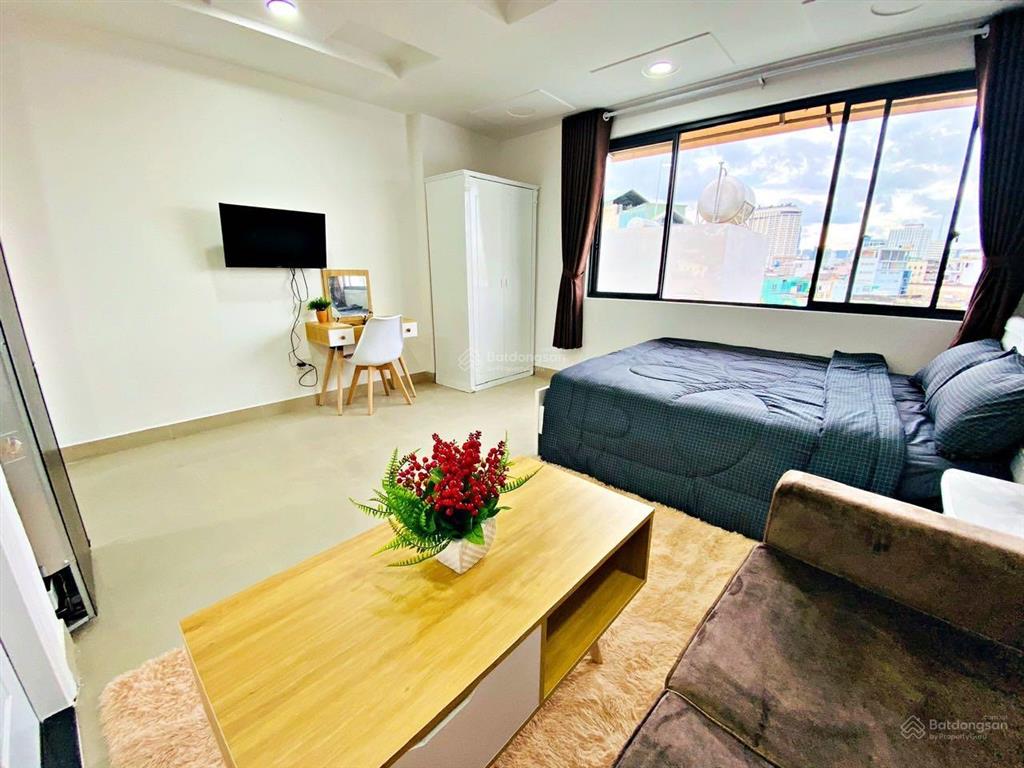 Căn hộ studio  thang máy  full nội thất  cửa sổ trời  ngay chợ nguyễn văn trỗi