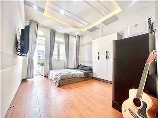 Căn hộ studio  ban công  full nội thất  ngay gần ngã 4 phú nhuận