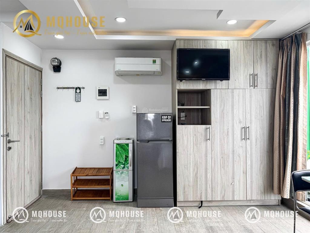 Căn hộ studio 30m2 ban công  full nội thất  ngay khu phan xích long, ngã 4 phú nhuận