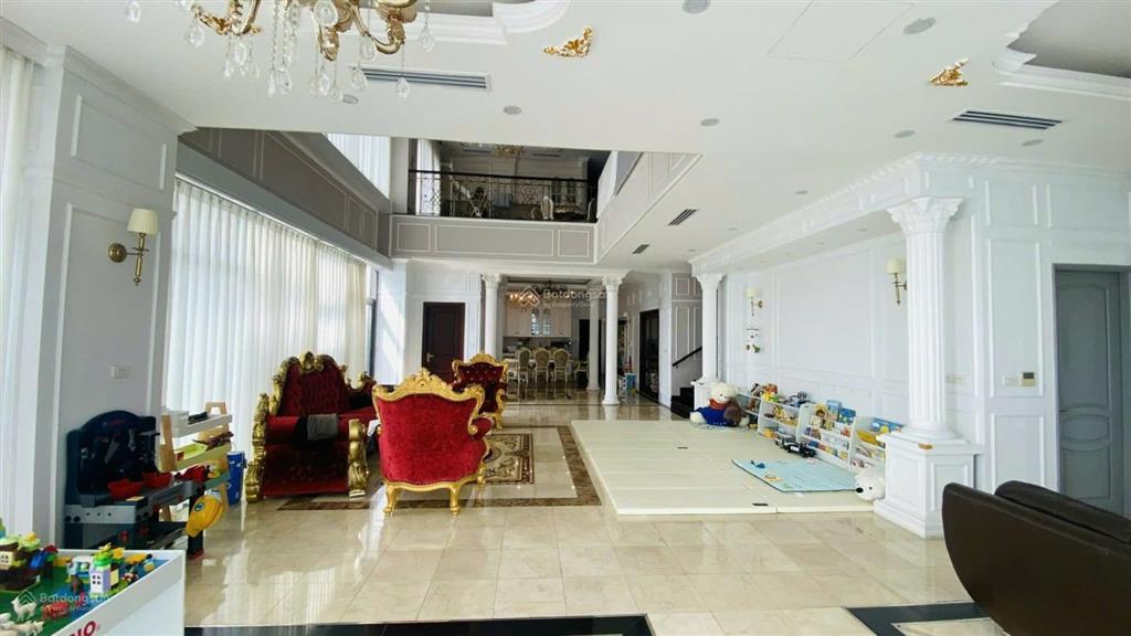 Chính chủ bán siêu phẩm căn duplex penthouse tòa golden palace dt. 400m2 giá 24 tỷ,  em hải ạ