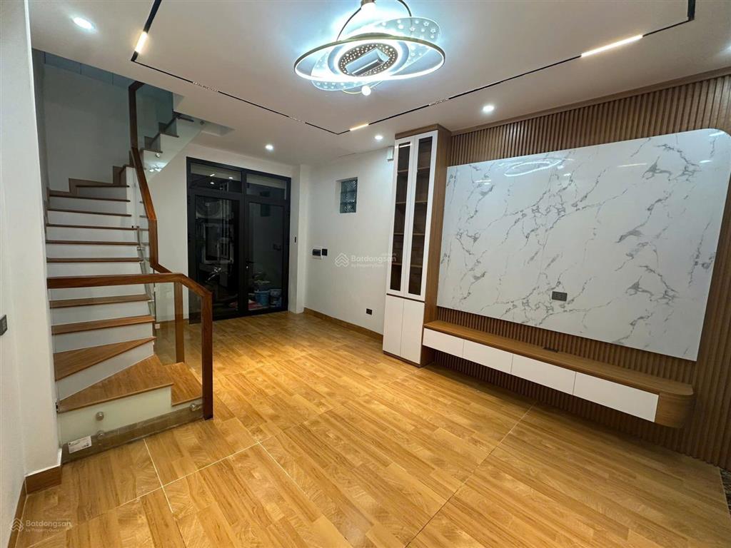 Chủ nhà gửi bán nhà đất ngõ 191 phố chợ khâm thiên, phường trung phụng, dt. 50m², giá 8,5 tỷ