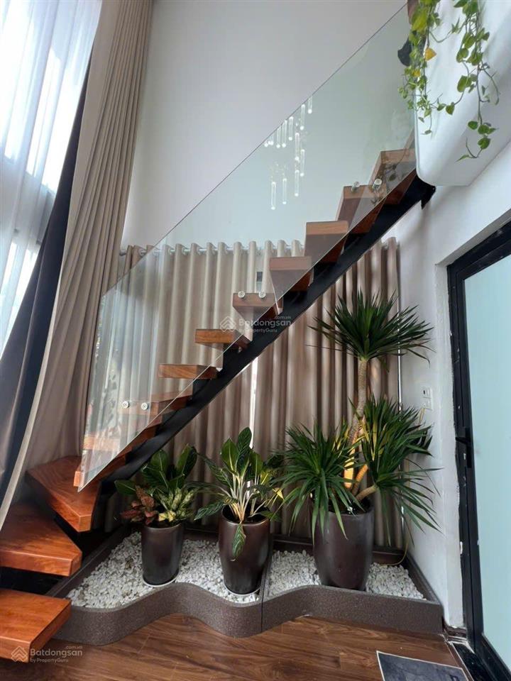 Chủ nhà gửi bán nhà mặt phố dương khuê cầu giấy dt.120m giá 55 tỷ
