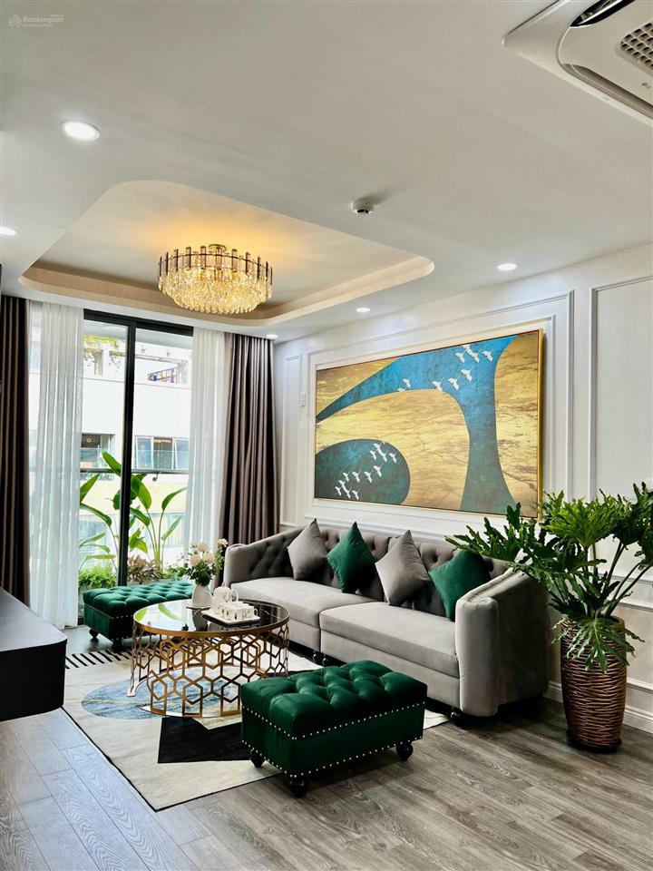 Mình chính chủ bán căn hộ chung cư cao cấp tòa vimeco trung hòa. dt 130m2 giá tốt