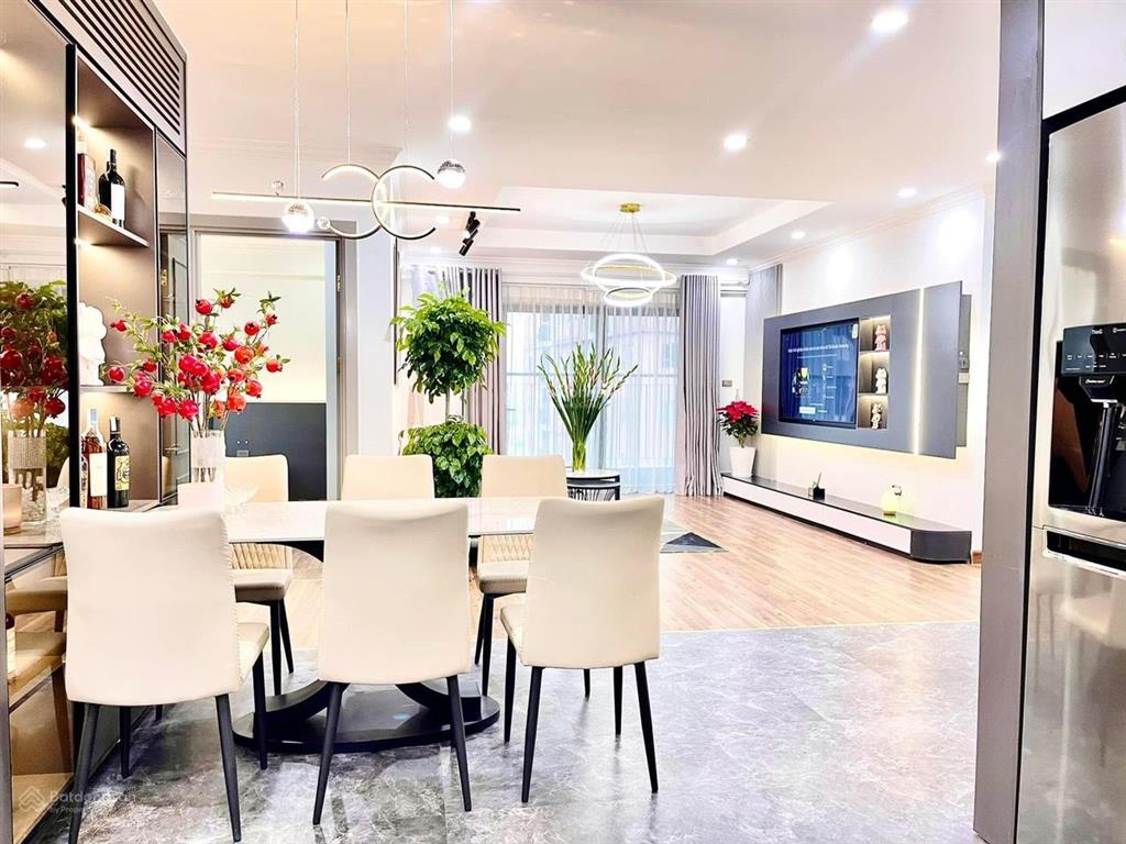 Chính chủ bán gấp ch chung cư cao cấp keangnam mễ trì. dt 126m2 giá tốt 11tỷ