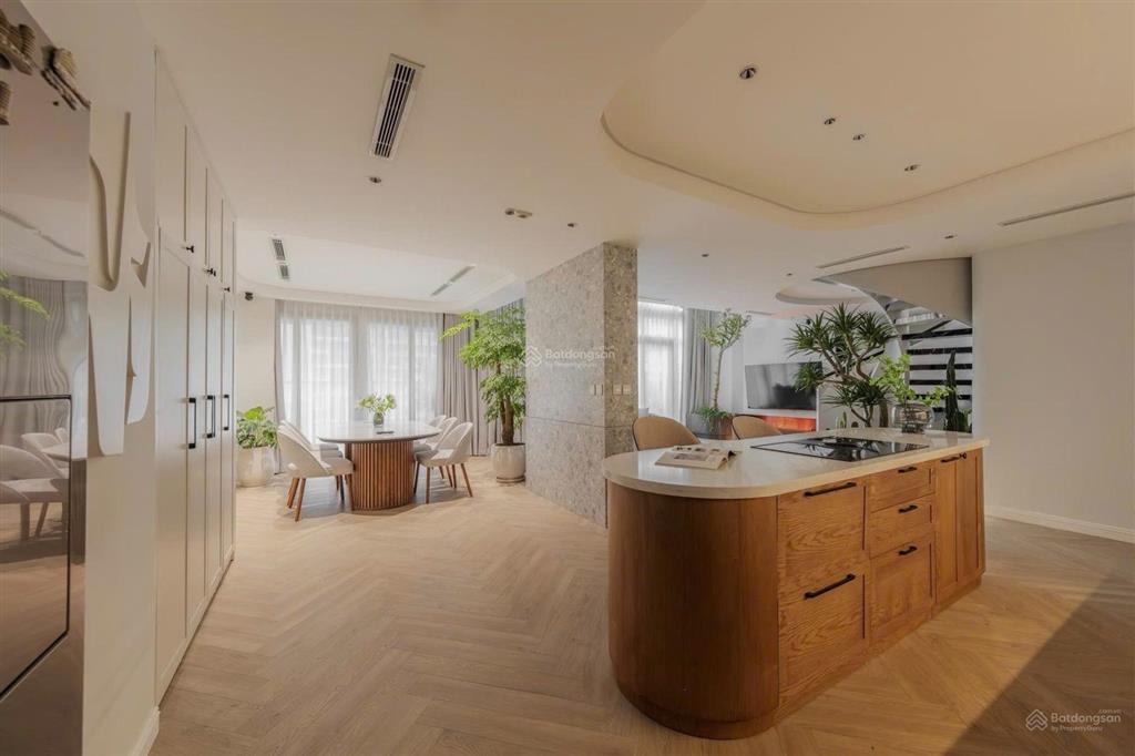 Chính chủ bán căn duplex penthouse tòa mandarin garden hoàng minh giám dt 300m2 giá tốt