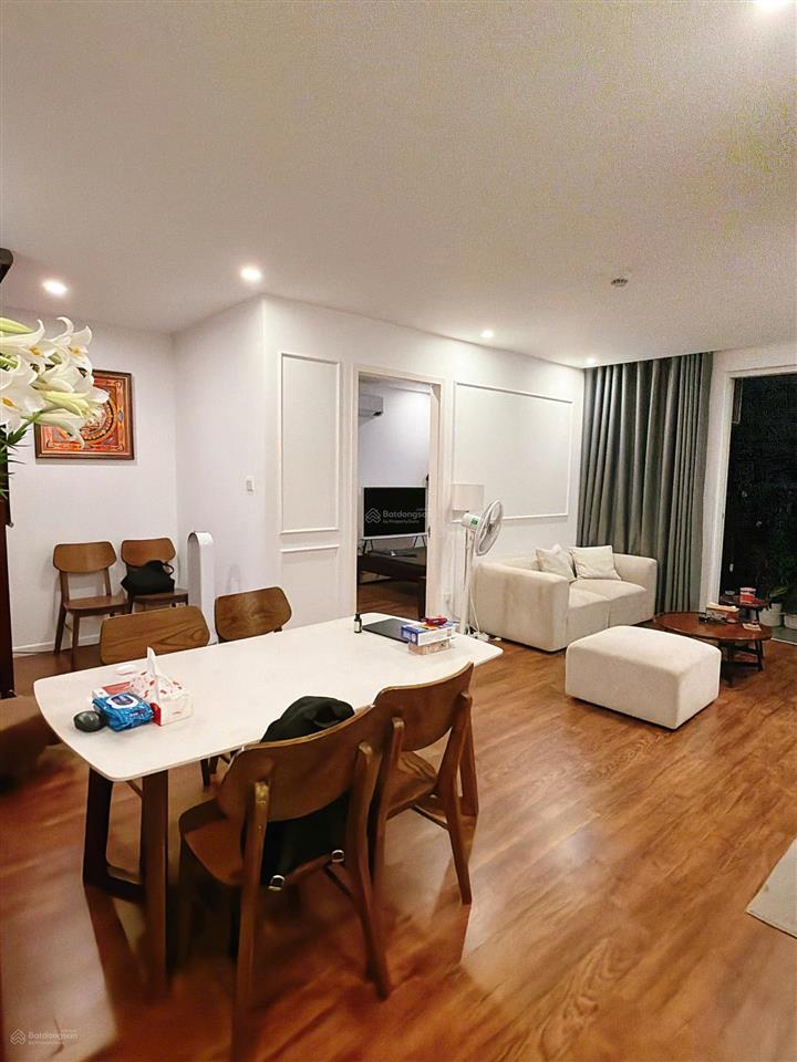 Chính chủ bán căn cc seasons avenue 100m  3 ngủ. full nội thất. giá 8,5 tỷ.  0961 270 ***