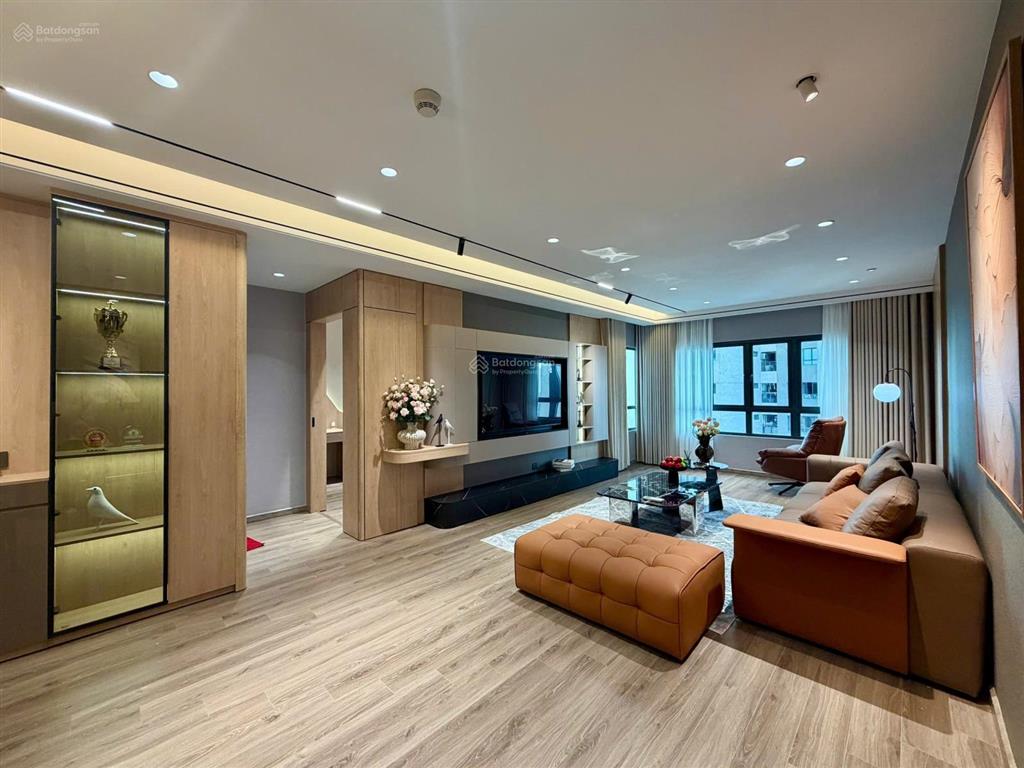 Chính chủ bán căn hộ 4 ngủ  172m2 cc mulberry lane, mỗ lao. giá 12 tỷ.  0961 270 ***