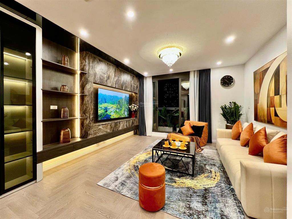 Chính chủ cần bán chcc 100m2  3 phòng ngủ tòa c37 bắc hà tower. giá 7,8 tỷ.  0961 270 ***
