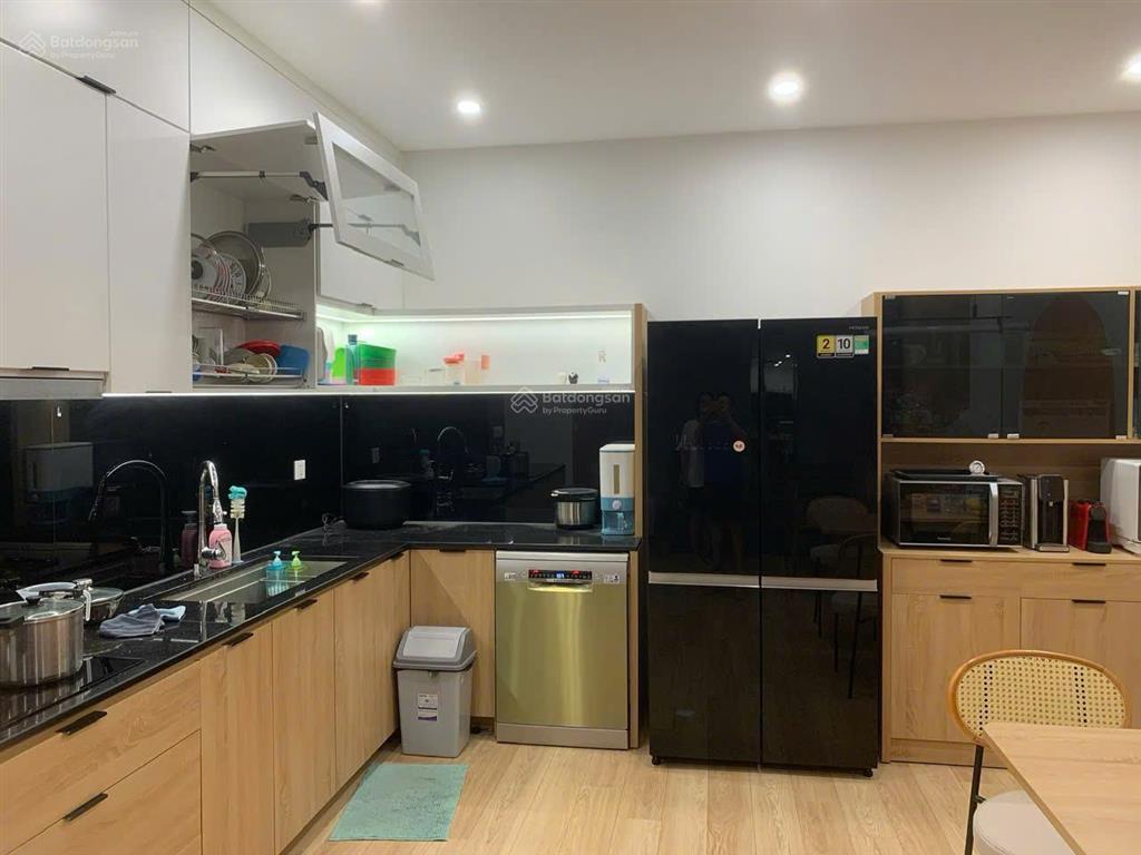 Chính chủ gửi bán căn hộ 3 ngủ  mhd trung văn, tố hữu. giá 8,5 tỷ.  0961 270 ***