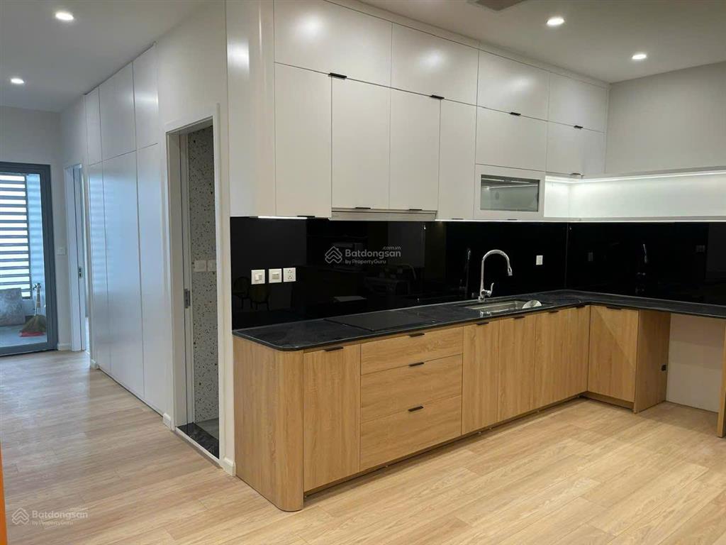 Chính chủ gửi bán căn hộ 3 ngủ  mhd trung văn, tố hữu. giá 8,5 tỷ.  0961 270 ***