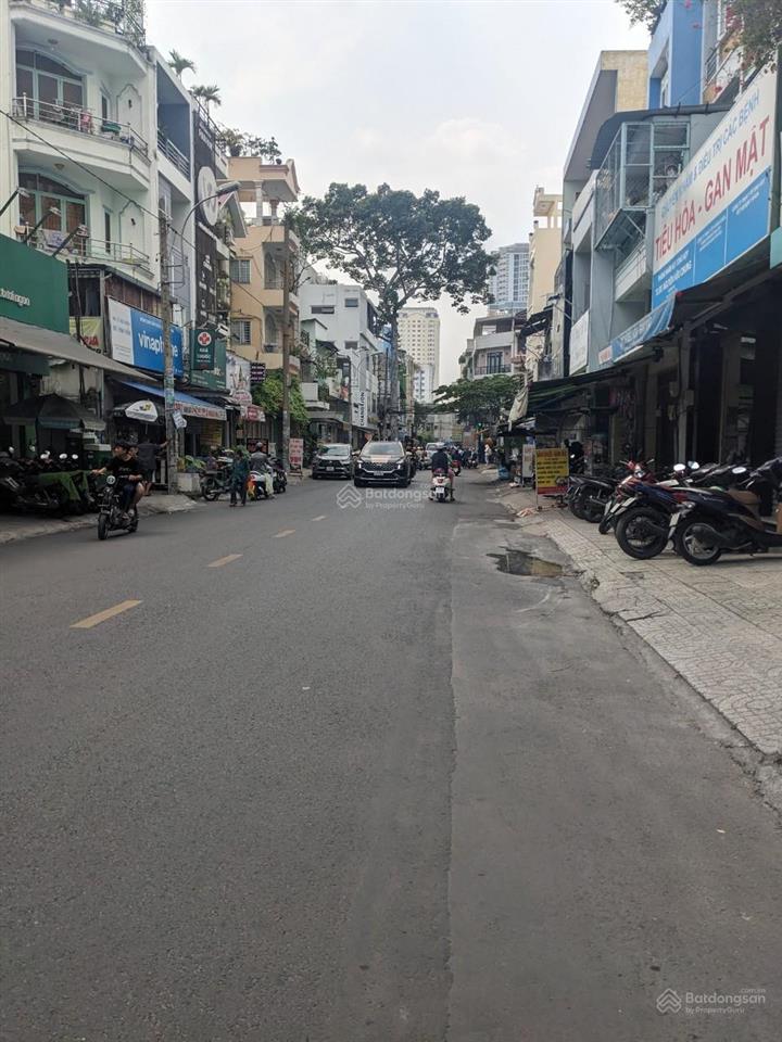 Cho thuê 165tr/tháng  mặt tiền nguyễn gia trí  q.bt  8x20m 7 tầng  giá 33 tỷ