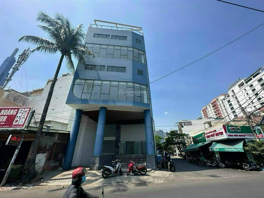 Khan hiếm căn góc hoàng văn thụ  9x28m  nhà 7 tầng  hđt 150tr/tháng  giá chỉ 45 tỷ