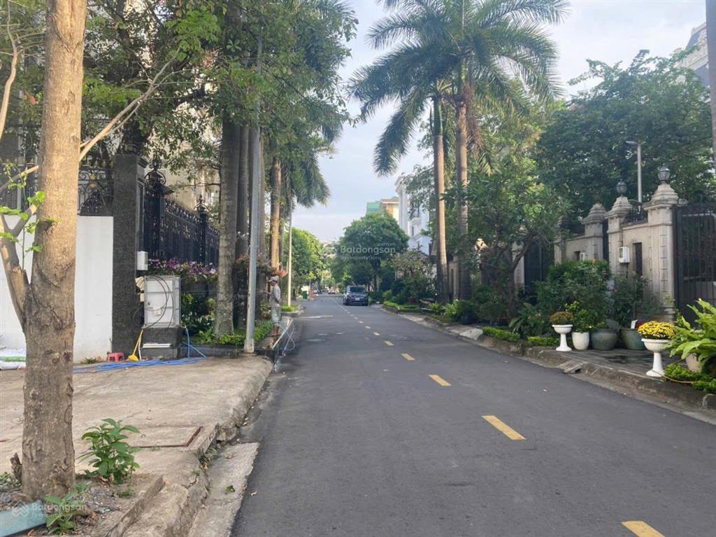 Mặt tiền ngô thời nhiệm  quận 3  10x22m  nhà 2 tầng  hđt 150tr/tháng