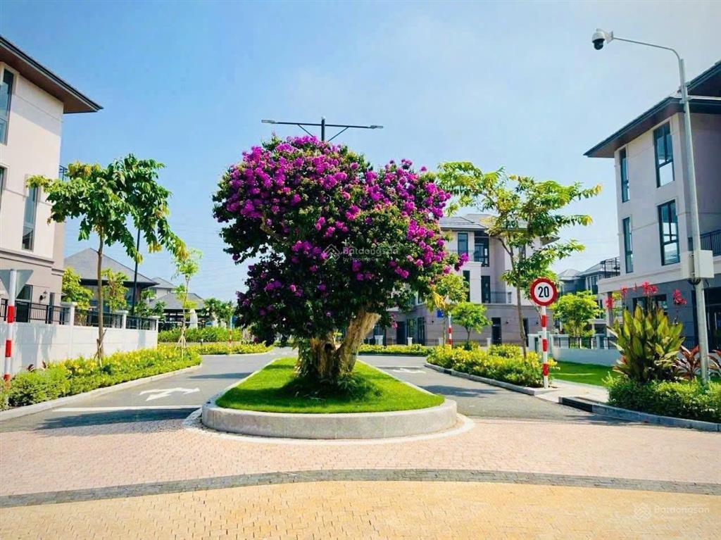 Cần bán 1 cặp biệt thự song lập zeitgeist nhà bè  mai anh 0987 490 ***