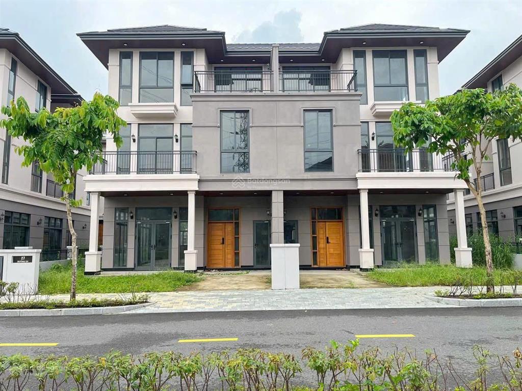 Cần bán 1 cặp biệt thự song lập zeitgeist nhà bè  mai anh 0987 490 ***