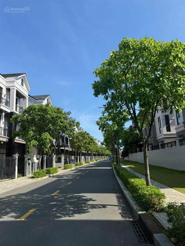 Hàng ngộp cần bán nhà phố zeitgeist gs metrocity. giá siêu rẻ  0987 490 *** mai anh