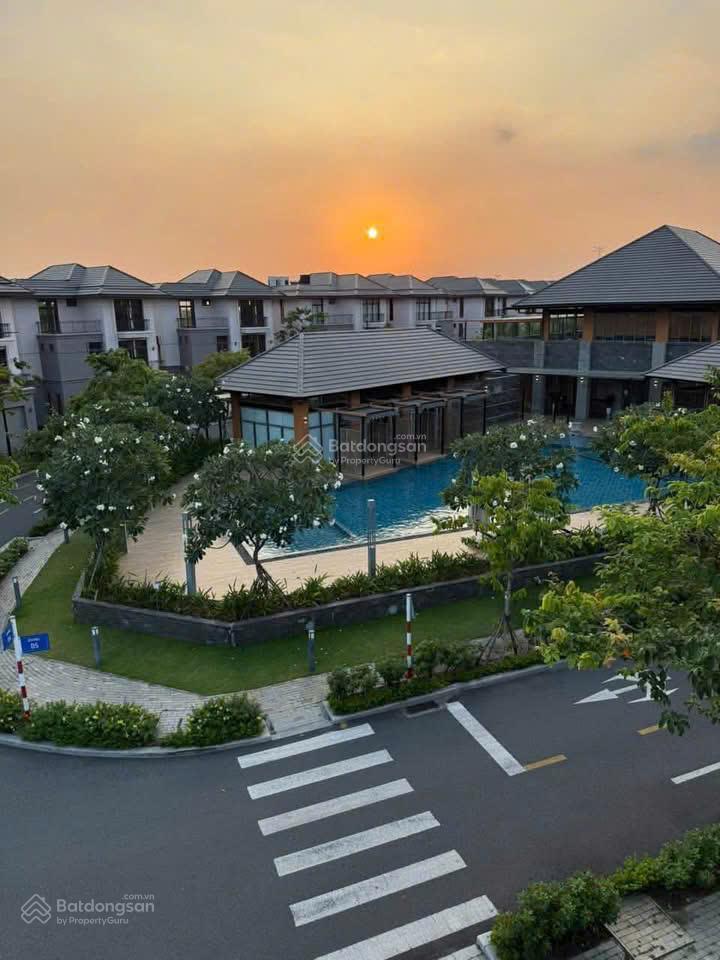Hàng ngộp cần bán nhà phố zeitgeist gs metrocity. giá siêu rẻ  0987 490 *** mai anh