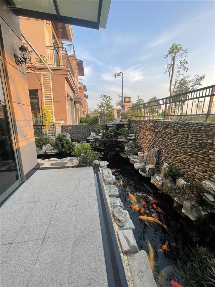Bán biệt thự đơn lập dãy c1 kđt zeitgeist 2 mặt tiền đường lớn view công viên & sông 0987 490 ***