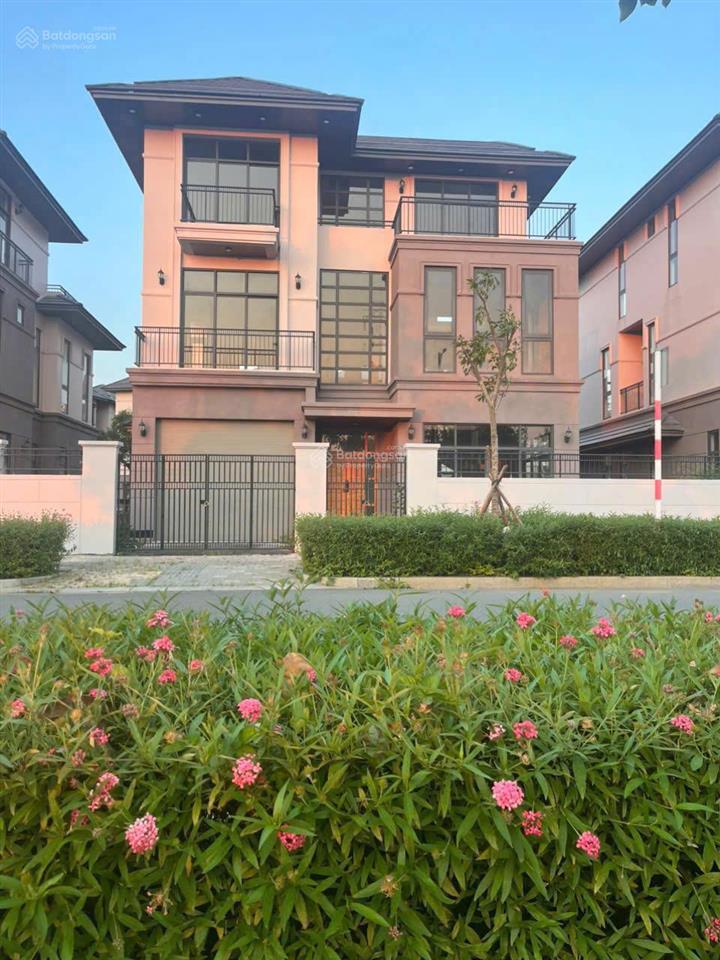 Bán biệt thự đơn lập dãy c1 kđt zeitgeist 2 mặt tiền đường lớn view công viên & sông 0987 490 ***